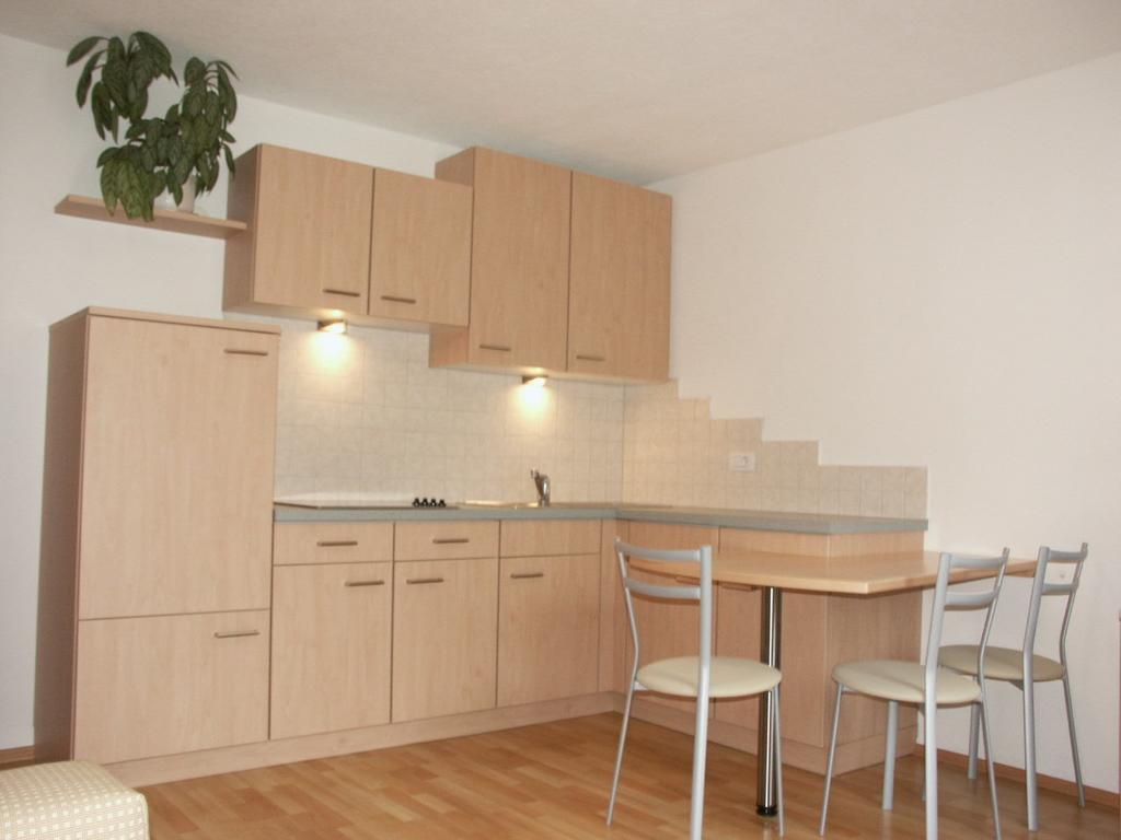Appartaments Hatzlhof Vipiteno Ruang foto